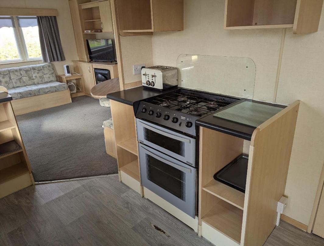 A&J Caravan 14 Kinmel Bay Exterior photo